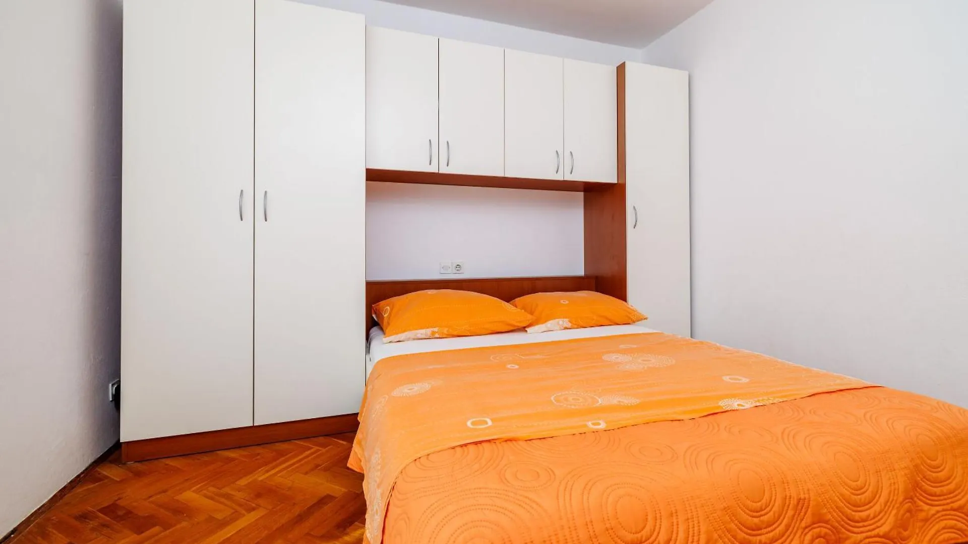 Apartments Tanya Banjol 0*,  Croatia