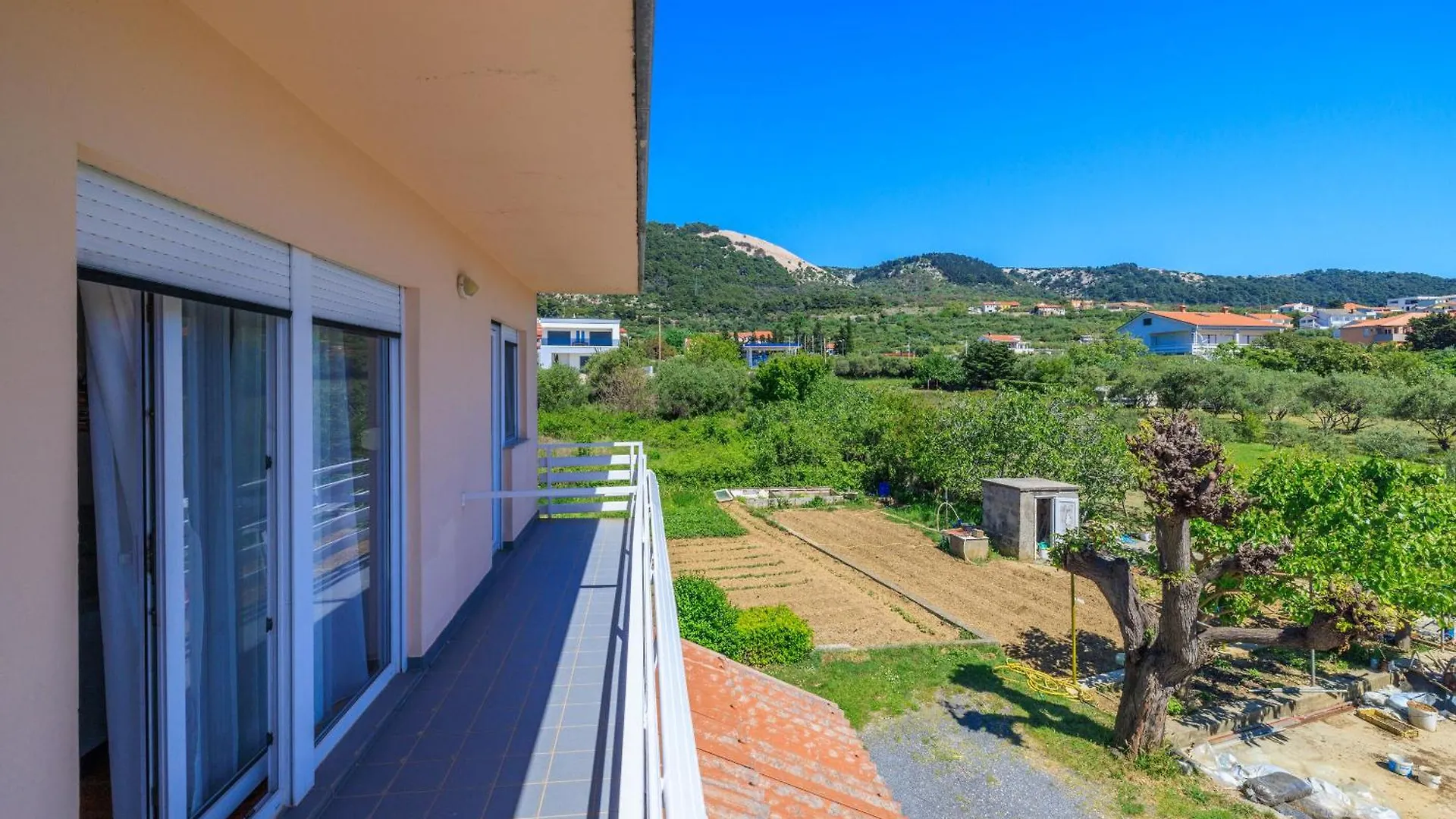Apartments Tanya Banjol