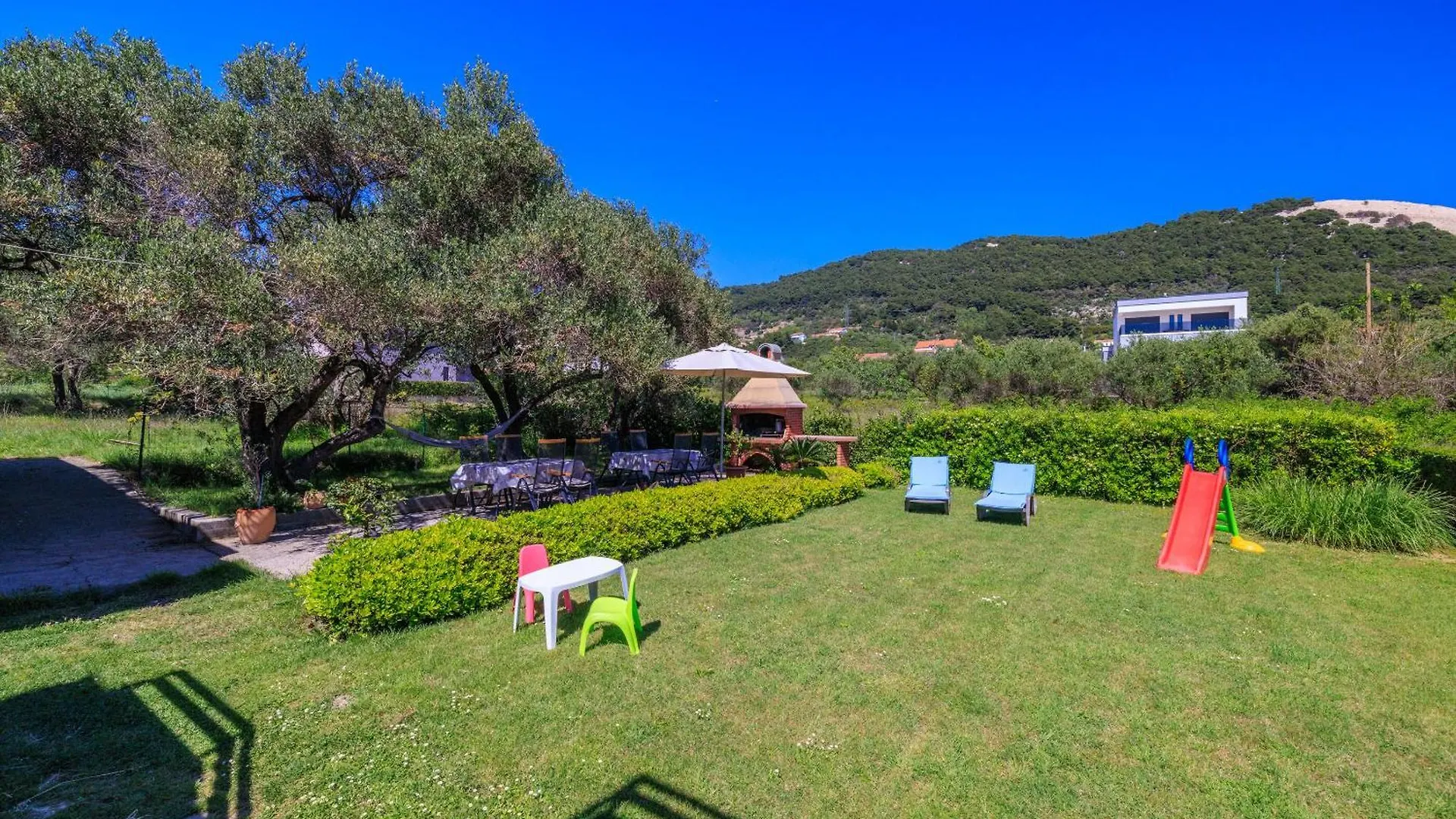Apartments Tanya Banjol Croatia