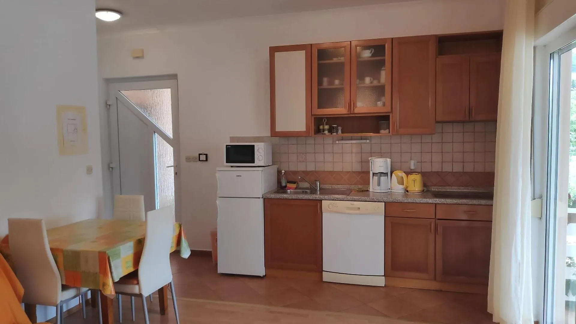 Apartments Tanya Banjol