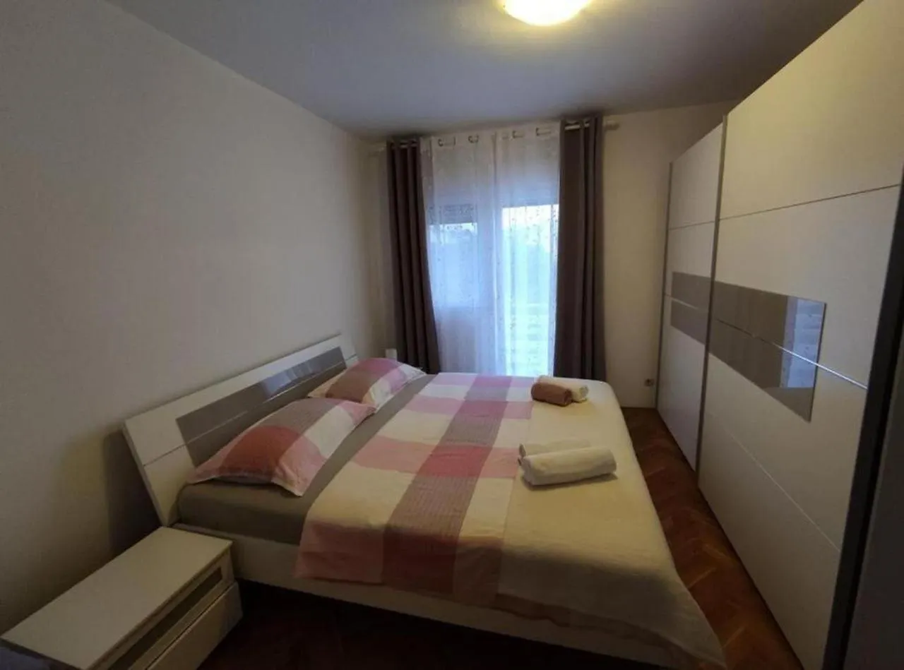 Apartments Tanya Banjol